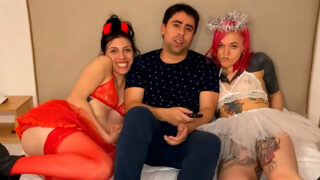 Vemos una película en Halloween y descubrimos que mi amigo no era tan gay ft. Silkyskin