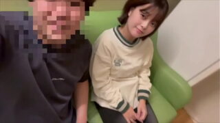 彼氏の体育館シューズみたいなツンとした臭いちんちんが好き過ぎる。臭いに興奮する彼女。カップルの同棲SEX動画。