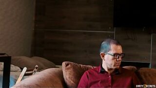 I CONVINCE MY BOYFRIEND TO SKIP CLASS SO HE CAN FUCK ME HARD AND MAKE ME SWALLOW HIS CUM